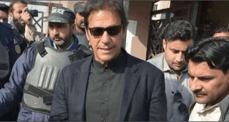 لانگ مارچ میں توڑ پھوڑ کے مقدمات؛ عمران خان کی 10 مقدمات میں عبوری ضمانت منظور