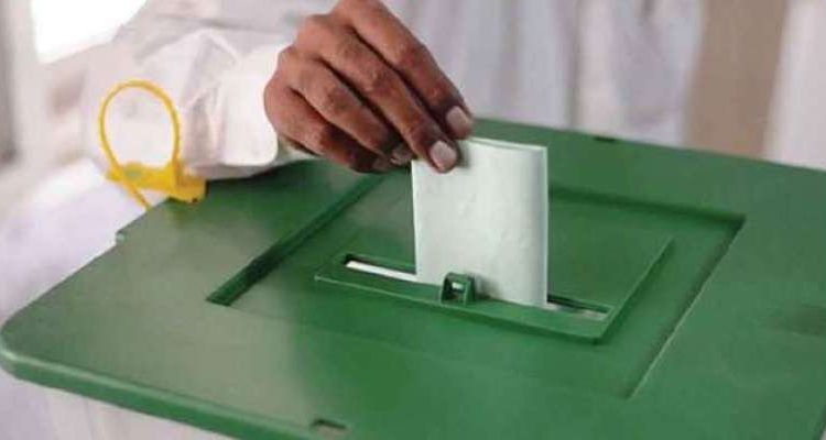 صوبہ سندھ میں بلدیاتی انتخابات کی گہما گہمی ‘ 14 اضلاع میں پولنگ جاری