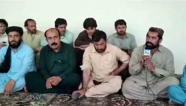 دکی پہیہ جام ہڑتال کیخلاف آل پارٹیز اور تاجر برادری کی مشترکہ پریس کانفرنس پہیہ جام ہڑتال کی مذمت