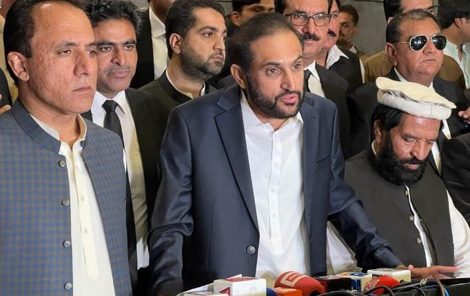 وفاق جب تک بلوچستان کی مدد نہیں کریگا تب تک یہاں کی حالت نہیں بدلے گی، میر عبدالقدوس بزنجو