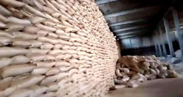 ملک میں اس وقت 2 ملین ٹن چینی کے فاضل ذخائر موجود ہیں