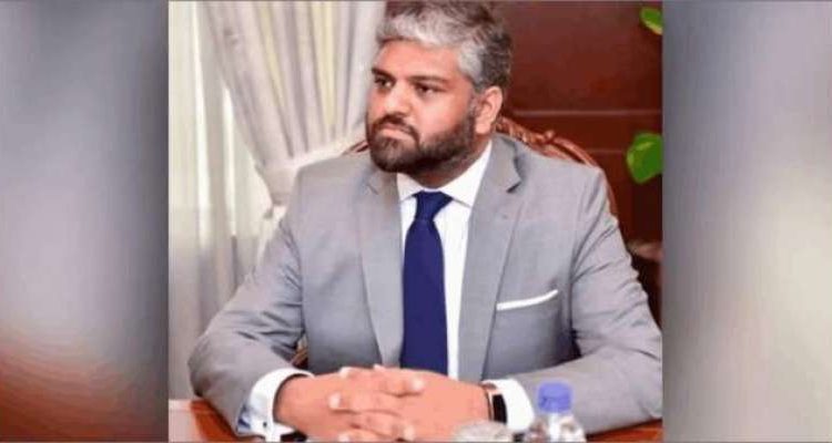 زین قریشی کی 10 ووٹوں کے بدلے موٹرسائیکل کی پیشکش، الیکشن کمیشن نے نوٹس لے لیا