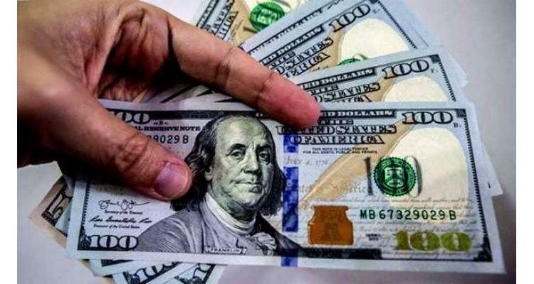 سیاسی عدم استحکام، ڈالر مزید 4 روپے 7 پیسے مہنگا ہو گیا