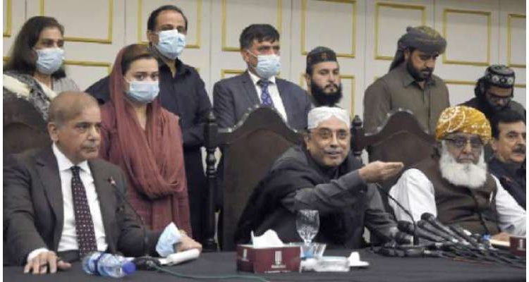 عمران خان کا بیانیہ اور مقبولیت پی ڈی ایم کے لیے دردِسر بن گیا