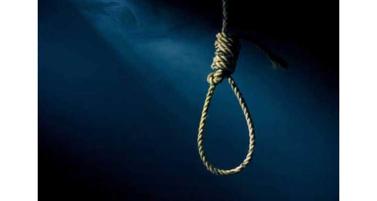 والد نے بیٹی کو قتل کرکے لاش پنکھے سے لٹکا دی