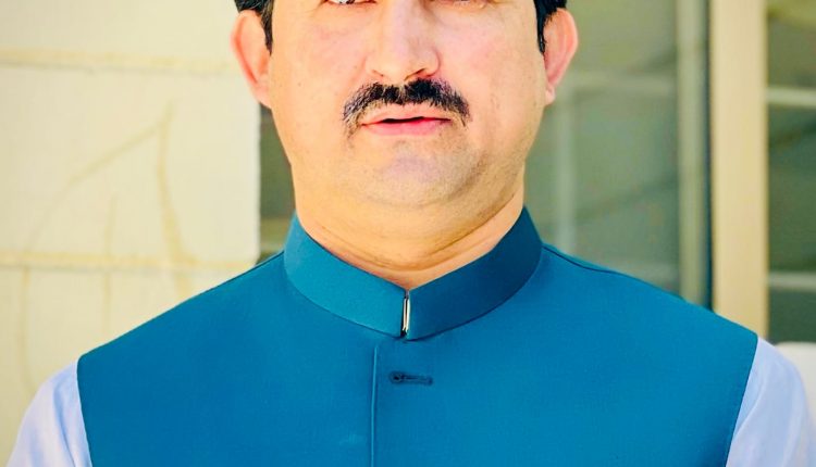 قاسم سوری کے گھر پر چھاپے اور ان کے بھائی پر تشدد کی مذمت کرتے ہیں ،آصف ترین