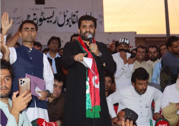 پشین کے غیور عوام بڑی تعداد میں عمران خان کی آواز پر لبیک کہتے ہوئے حقیقی آزادی کی راہ پر چل پڑے ہیں،قاسم خان سوری