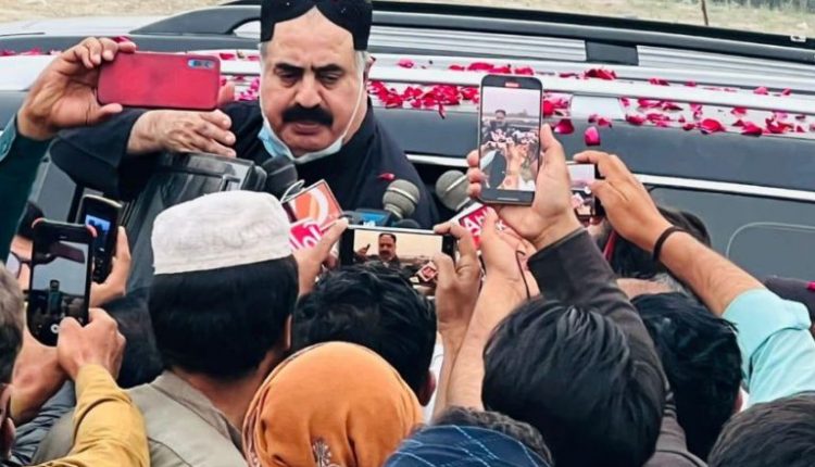 سکند ر زہری یونیورسٹی خضدارکو فعال بنانے کے اقدامات کا آغاز کردیا، ثناء اللہ زہری