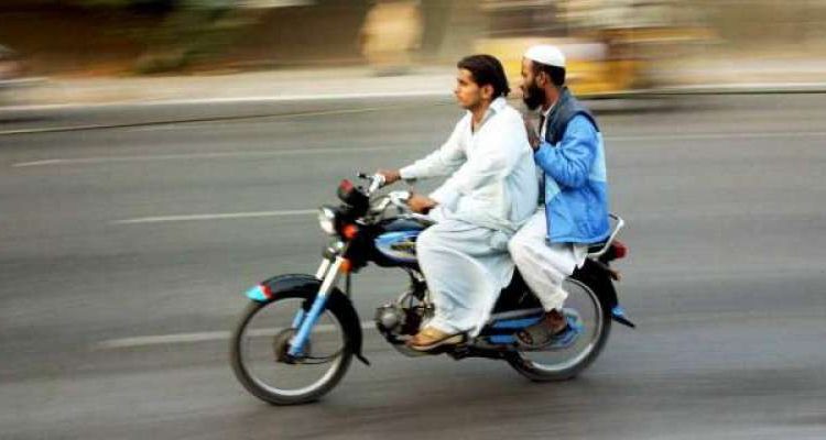 وفاقی دارالحکومت اسلام آباد میں ڈبل سواری پر پابندی لگادی گئی