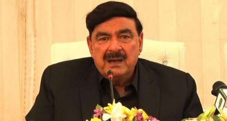 عمران خان کو گرفتار کرنا یا پاکستان تحریکِ انصاف کو توڑنے کی منصوبہ بندی کرنا خونی سیاست کا آغاز ہو گا