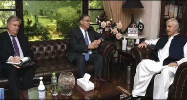 امریکی سفیر کے ساتھ ملاقات میں مداخلت کا معاملہ اٹھایا، کے پی کے حکومت کا دعویٰ