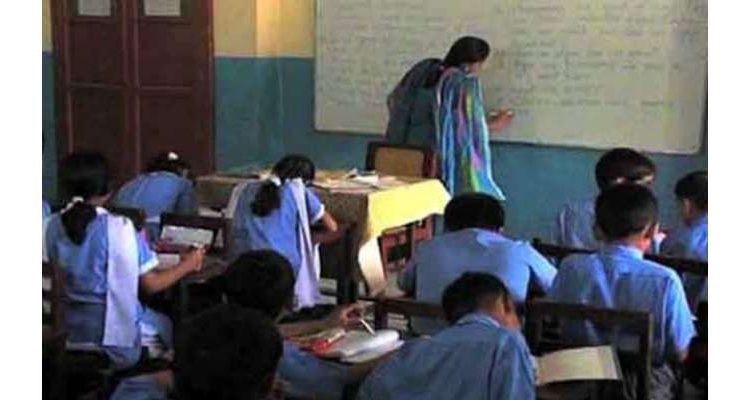 پنجاب بھر میں 16 ہزار اساتذہ کی بھرتیوں کا عمل روک دیا گیا