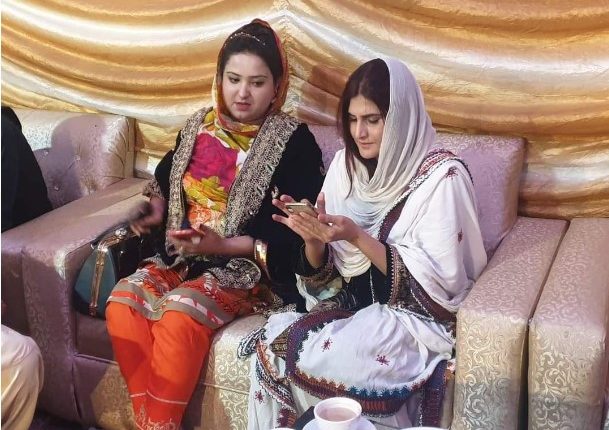 تحریک انصاف وومن ونگ بلوچستان کی سابق عہدیدار کو بے دردی سے قتل کرنے کی مذمت کرتے ہیں ،ذلیخہ عزیز مندوخیل