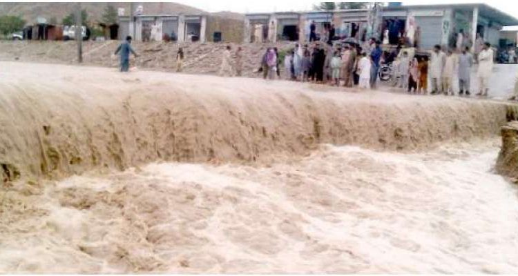 بلوچستان: نوشکی، قلعہ عبداللہ اور چاغی میں سیلابی ریلوں نے تباہی مچادی