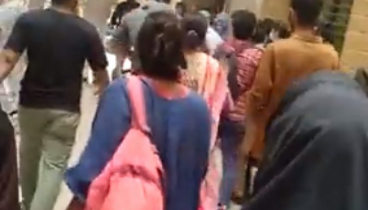 طالبہ کو مبینہ طور پر ہراساں کرنے والا لیکچرار معطل