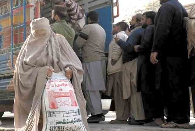 کوئٹہ میں آٹے کی قلت برقرار، 20 کلو کا تھیلہ 2600 روپے کا ہوگیا