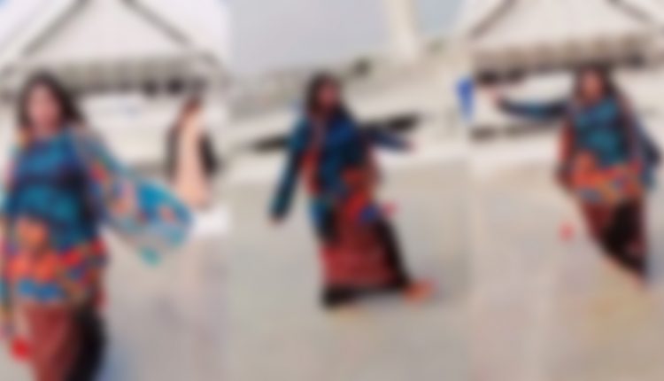 خاتون ٹک ٹاکر کو فیصل مسجد کے احاطے میں ویڈیو بنانا مہنگا پڑ گیا
