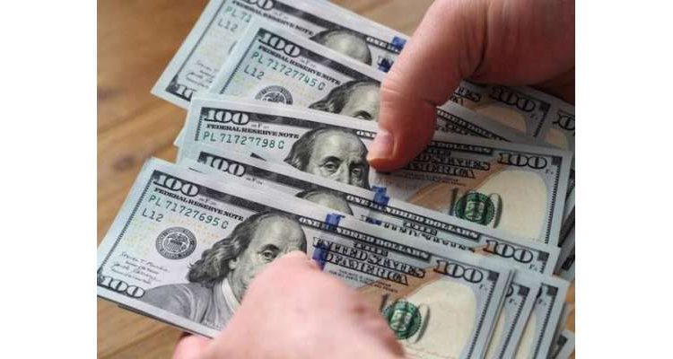پاکستان کو ڈالر کی قلت کے شدید بحران کا سامنا