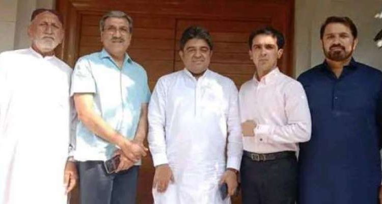 پاکستان پیپلزپارٹی نے تحریک انصاف کی بڑی وکٹ گرا دی