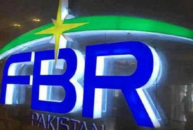 فیڈرل بورڈ آف ریونیو نے 489 ارب روپے ٹیکس اکٹھا کر کے ہدف حاصل کرلیا