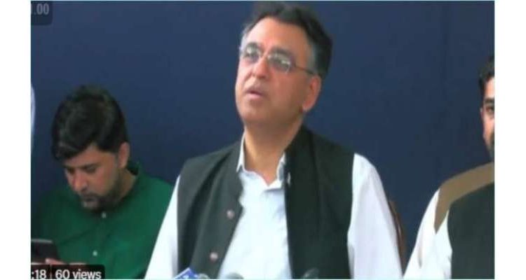 اسد عمر کا پی ٹی آئی رہنماؤں کے عمران خان کو سائفر دیر سے ملنے کے دعوے سے متعلق اہم بیان