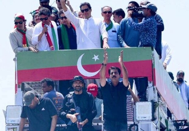 لانگ مارچ کا آج آغاز، عمران خان نے پلاننگ تبدیل کردی