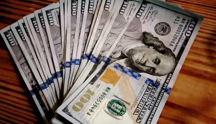 انٹر بینک مارکیٹ میں ڈالر کی قیمت میں اچانک بھاری کمی