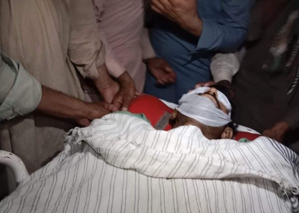 جعفرآباد میں متاثرین میںبراشن کی تقسیم کے دوران جھگڑا پولیس کا متاثرین کو منتشر کرنے کے لئے ہوائی فائرنگ سے ایک شخص جانبحق