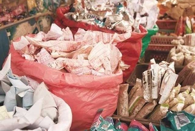 شہر قائد میں سخت ترین پابندیوں کے باوجود بھی مضر صحت گٹگا کھلے عام فروخت ہونے لگا