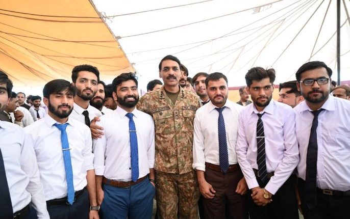 نوجوان ملک کا قیمتی اثاثہ اور روشن مستقبل کے ضامن ہیں:کور کمانڈر بلوچستان لیفٹیننٹ جنرل آصف غفور