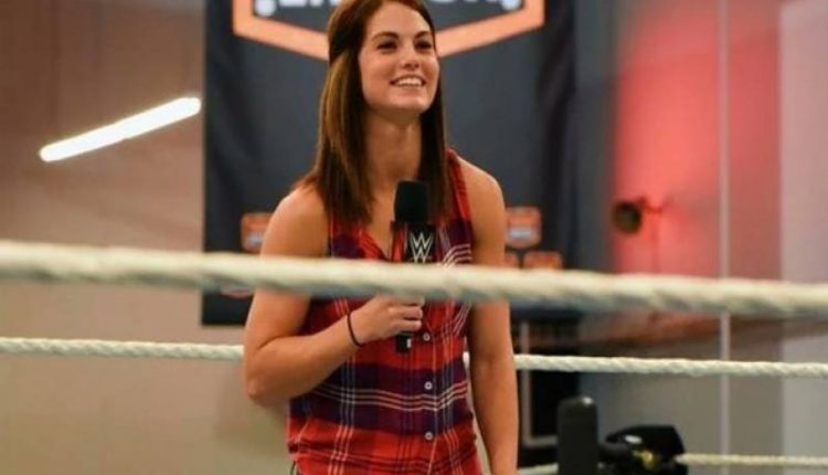 ڈبلیو ڈبلیو ای کی سابق ریسلر سارہ لی 30 برس کی عمر میں انتقال کر گئی