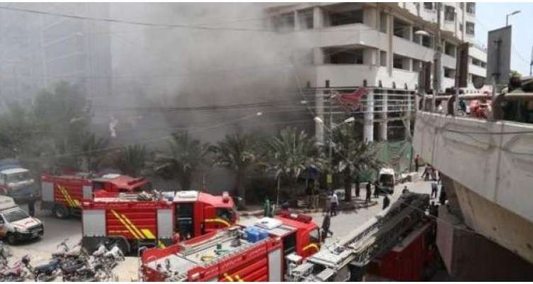 پنجاب میں ہائی رائز بلڈنگز میں آتشزدگی سے جانی و مالی نقصان سے بچائو کیلئے کریک ڈائون کا فیصلہ