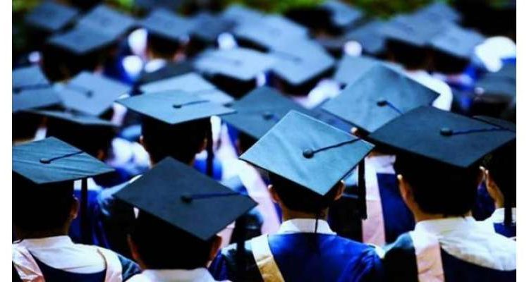 پنجاب حکومت نے صوبے میں اعلی تعلیم کے فروغ کیلئے 10نئی یونیورسٹیاں قائم کرنے کی منظوری دیدی