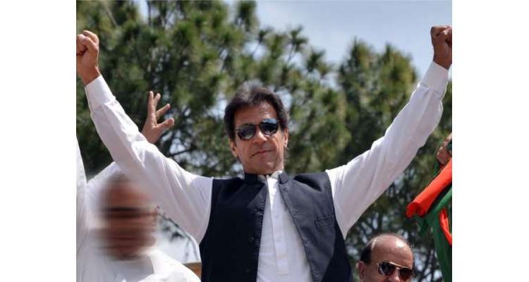 عمران خان نے پشاور اور مردان کے بعد چارسدہ کا بھی میدان مار لیا