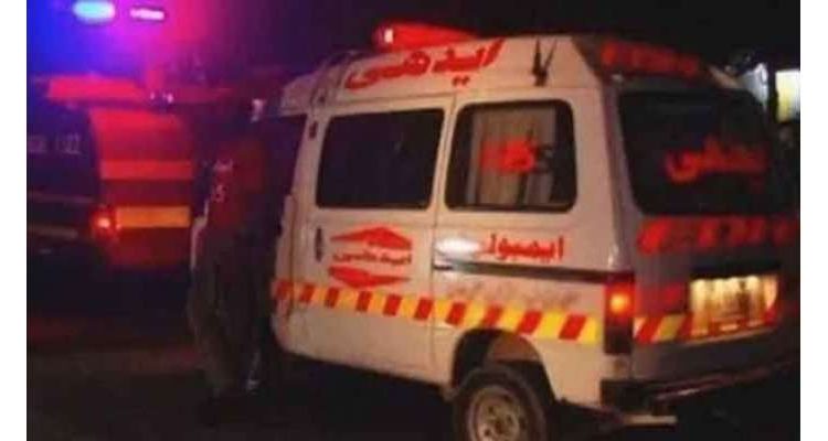 رحیم یارخان میں موٹر وے پر کار ٹرالر سےٹکرا گئی