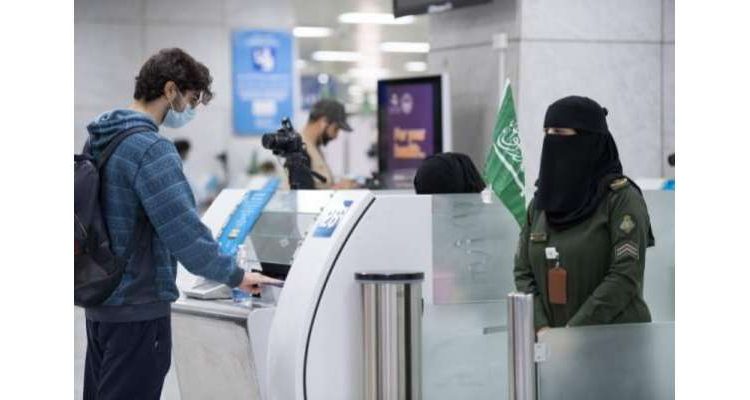 آسان شرائط پر ویزا‘ ہزاروں طالبعلموں نے سعودیہ کا رخ کرلیا