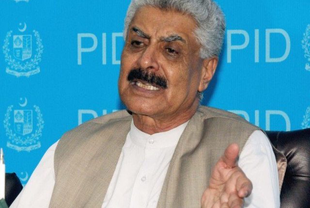 ڈاکٹر سردار حیسن بلوچ عوام دوست و جمہوریت پسند سیاسی رہنما تھے۔ جنرل ر عبدالقادر بلوچ