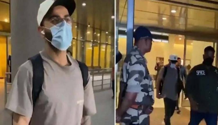 شکست کے بعد کوہلی کی وطن واپسی، ائیرپورٹ پر مداحوں نے گھیر لیا