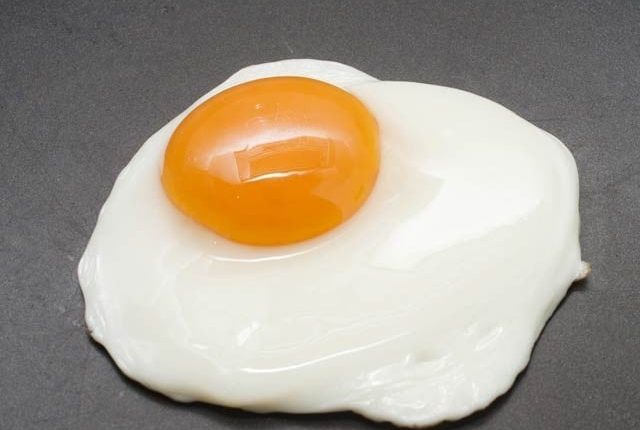 انڈے کی سفیدی اور کاربن پرمشتمل واٹر اور پلاسٹک فلٹر تیار