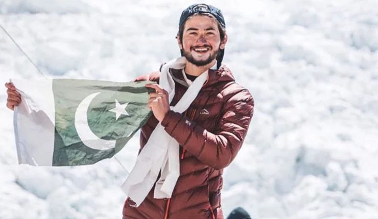پاکستانی کوہ پیما شہروز کاشف دوسری بار گنیز بک آف ورلڈ ریکارڈ میں شامل