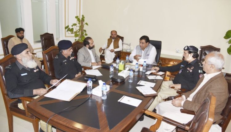 کوئٹہ میں رش والی جگہوں پر ٹریفک کی روانی کیلئے خصوصی اقدامات کیے جائیں، عمران گچکی