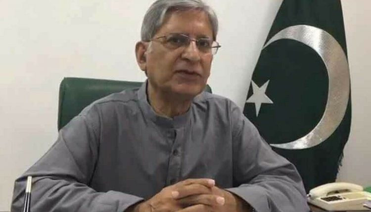 پولیس نے عمران خان کے کیس کو برباد کر دیا، اعتزاز احسن