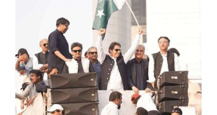 اسلام آباد پولیس نے پی ٹی آئی کے اہم رہنماؤں کے وارنٹ گرفتاری حاصل کر لیے