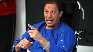 عمران خان پر حملے کے خلاف درج ایف آئی آر میں تین رکنی پراسیکیوٹرز کی ٹیم تشکیل دیدی گئی