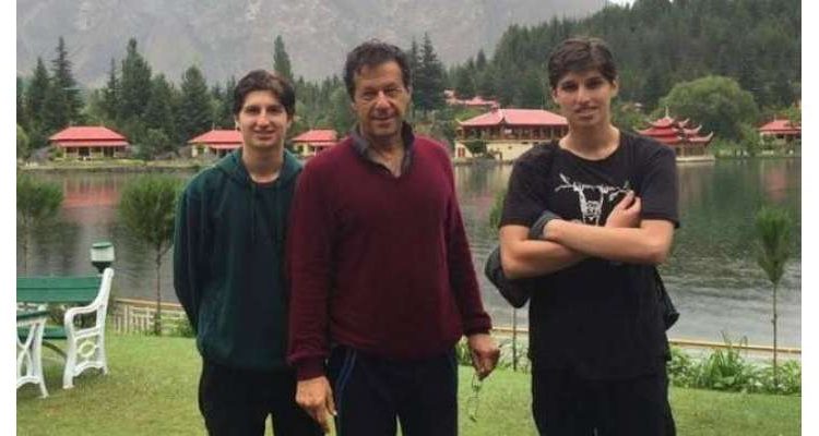 عمران خان کے دونوں بیٹے پاکستان پہنچ گئے
