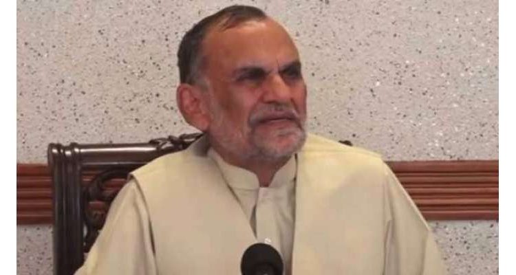 مجھے صبح کے اندھیرے میں اٹھایا گیا اور بے لباس کیا گیا