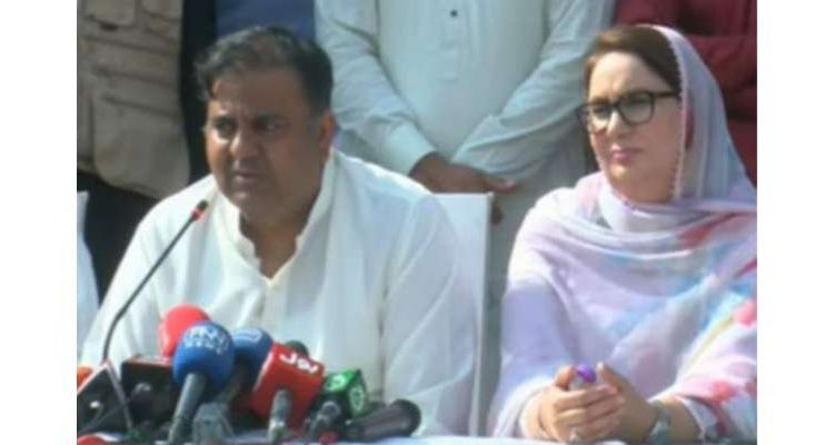 مریم نواز سے کہتا ہوں کہ آپ پر پابندی نہیں رہی اب الیکشن ہی لڑ لیں