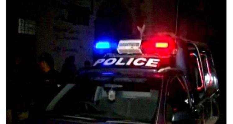 ناراض بیوی کے واپس گھر نہ آنے پر پولیس اہلکار کی سسرال آکر فائرنگ