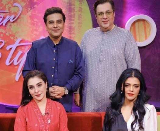 معروف شوبز شخصیت اور ٹی وی میزبان نوید رشید انتقال کر گئے