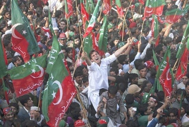 پی ٹی آئی لانگ مارچ پر خودکش حملے کا خطرہ ہے، وزارت داخلہ